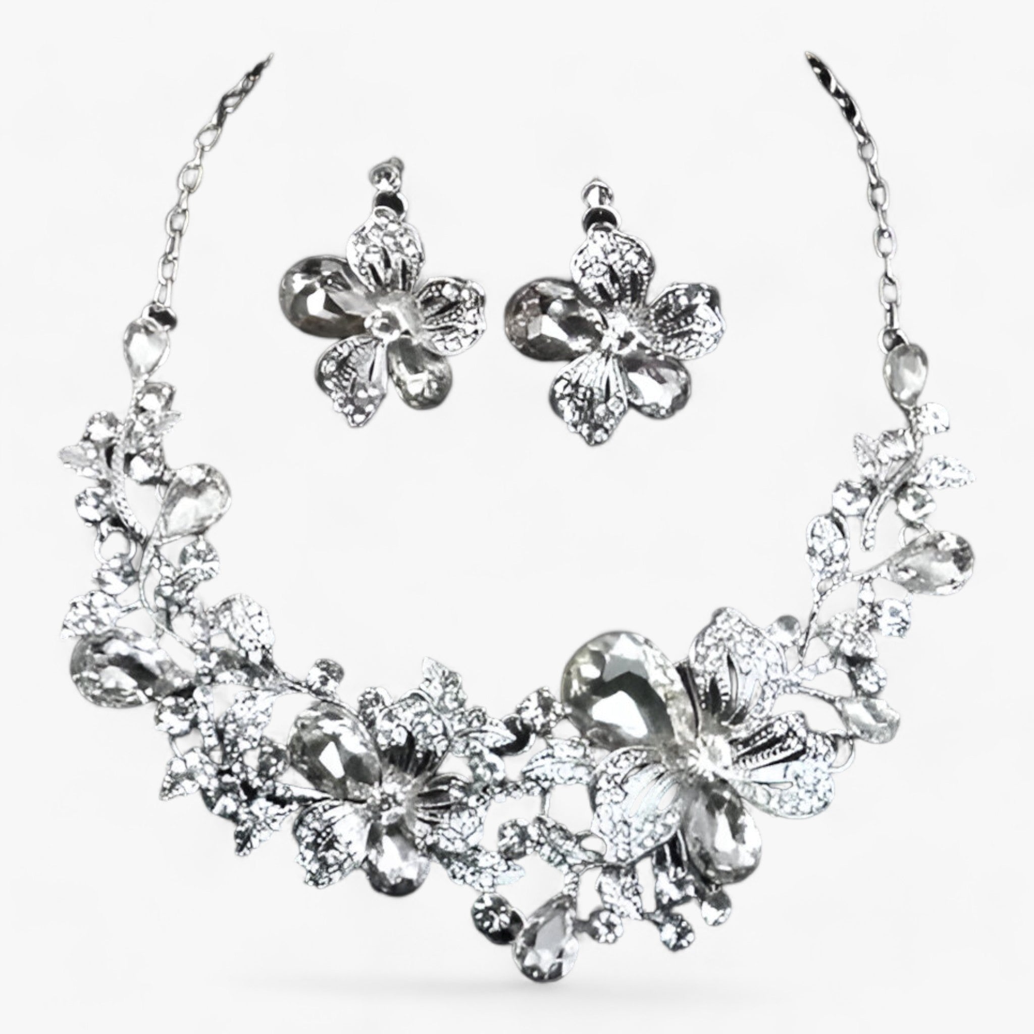 LUNA | Brudsmykker - Fremhæv din skønhed med et emaljeret blomsterhalskæde og øreringe - Sølv 42cm - women's fashion - {{ product_tags }