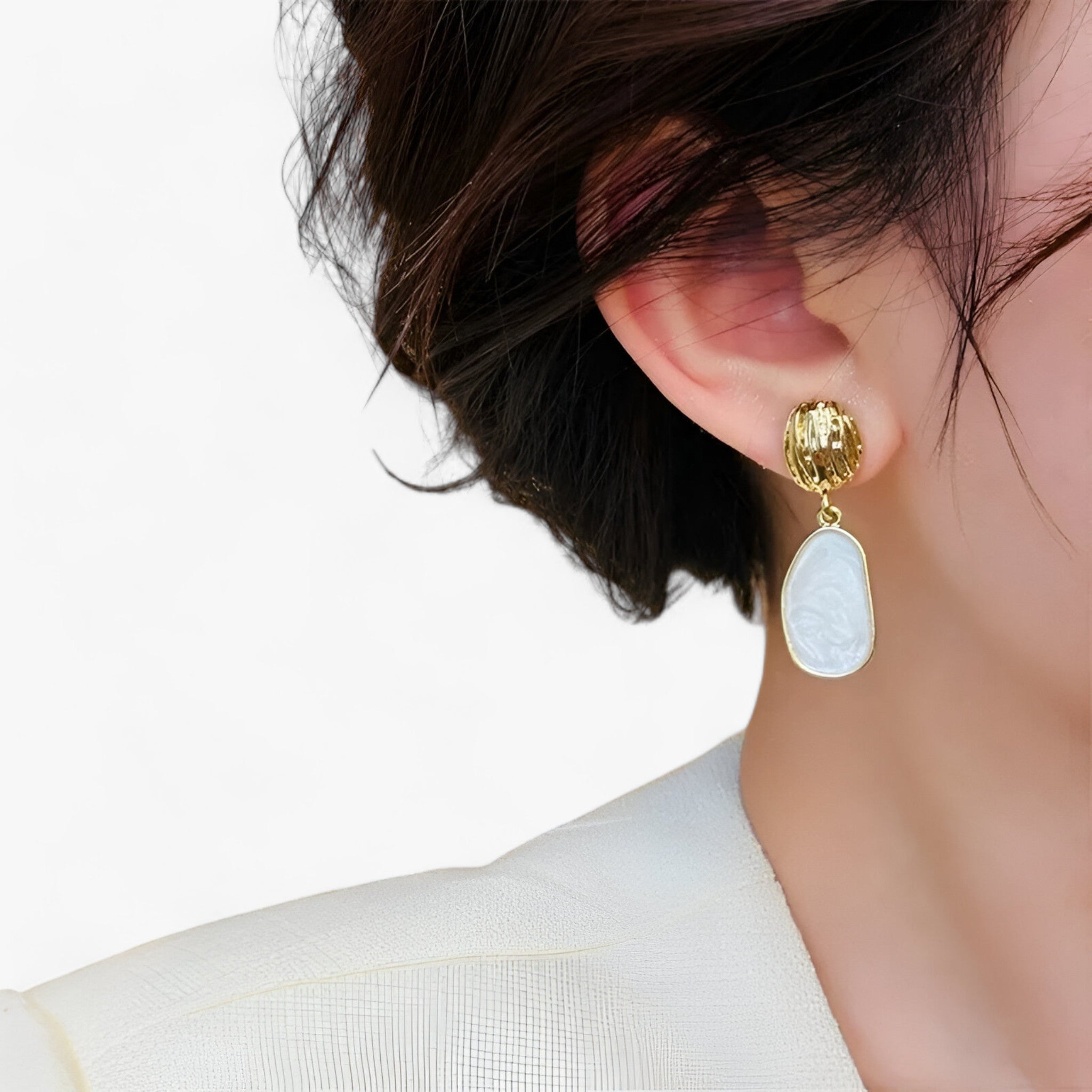 ELLA | Emalje-Ovaløreringe - Stilfuld geometrisk design til alle anledninger - - women's fashion - {{ product_tags }