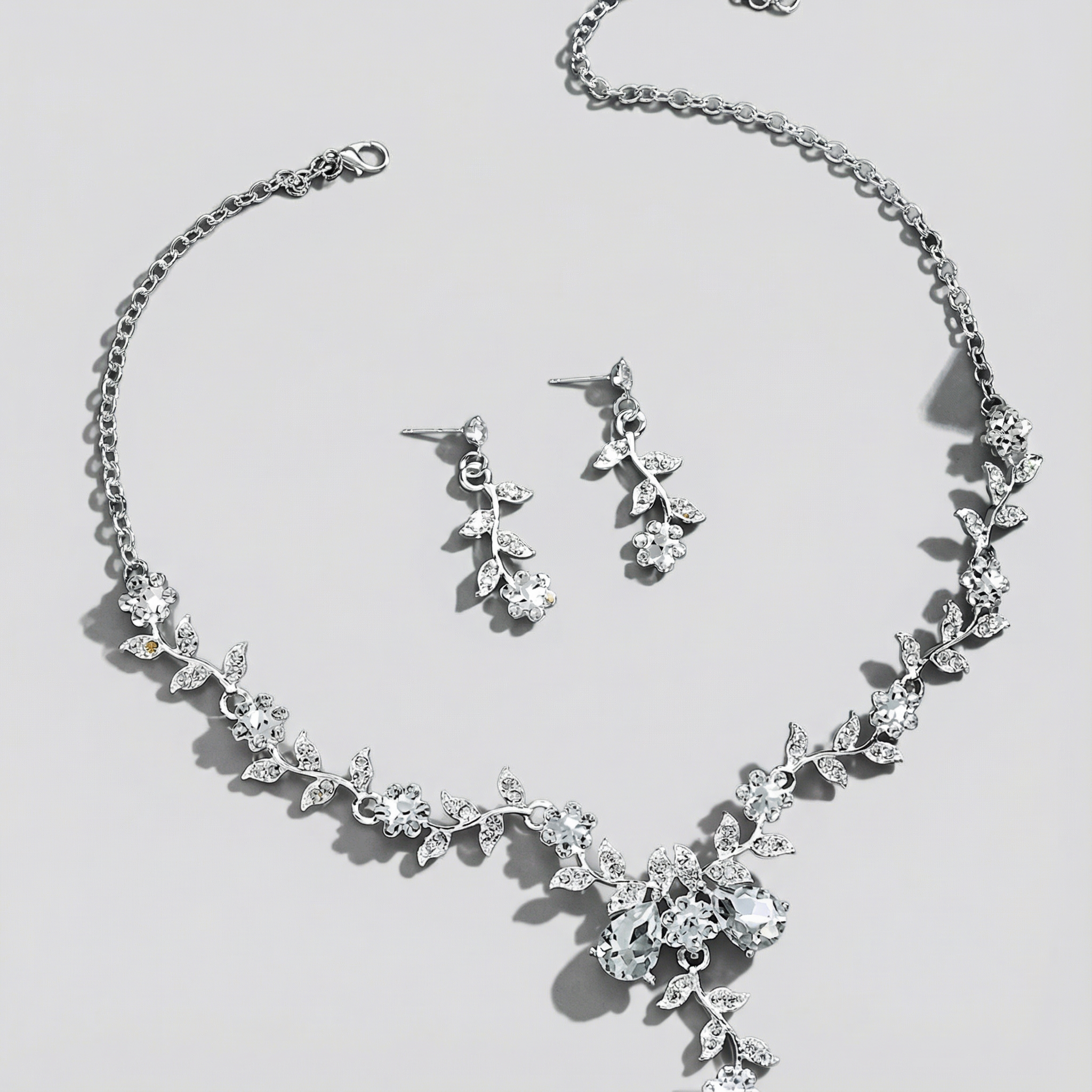 Dame Krystal Smykkesæt - Sølv - Dame Krystal Smykkesæt - €25 - {{ product_tags }