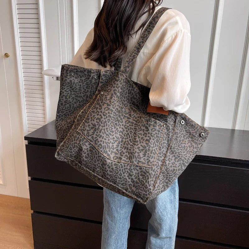 Savannah - stor oversize taske i lærred med leopardprint - - bags - {{ product_tags }