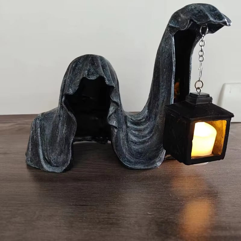 Spøgelsesfigur med Lanterne - Lysende Halloween-dekoration, Grå