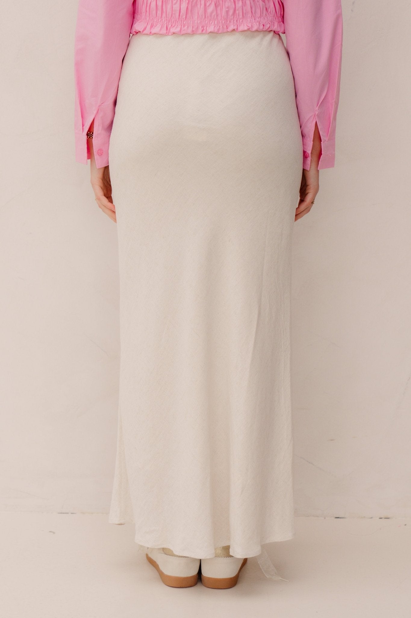 Lang hør satin nederdel i elegant perlebeige - - rok - {{ product_tags }