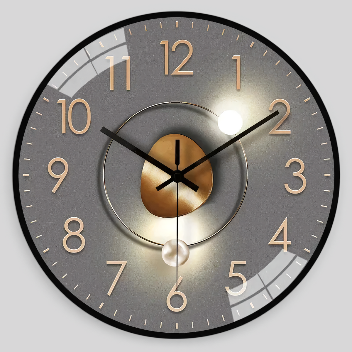 Vægur i Moderne Stil, Lydløst og Rundt, Ø 30 cm