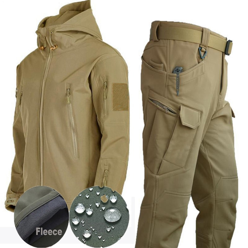 Herre Outdoor Sæt - Vatteret Vinterjakke med Hætte og Cargobukser - - Kleding en accessoires > Kleding > Kledingsets - {{ product_tags }